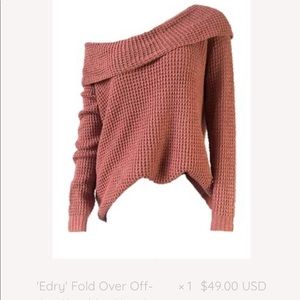 Goodnight Macaroon ‘edry’ off the shoulder sweater